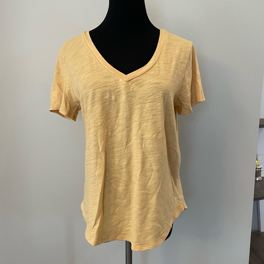 American Eagle Outfitters T-Shirt